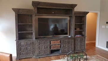 Bookshelf Makeovers - BEFORE