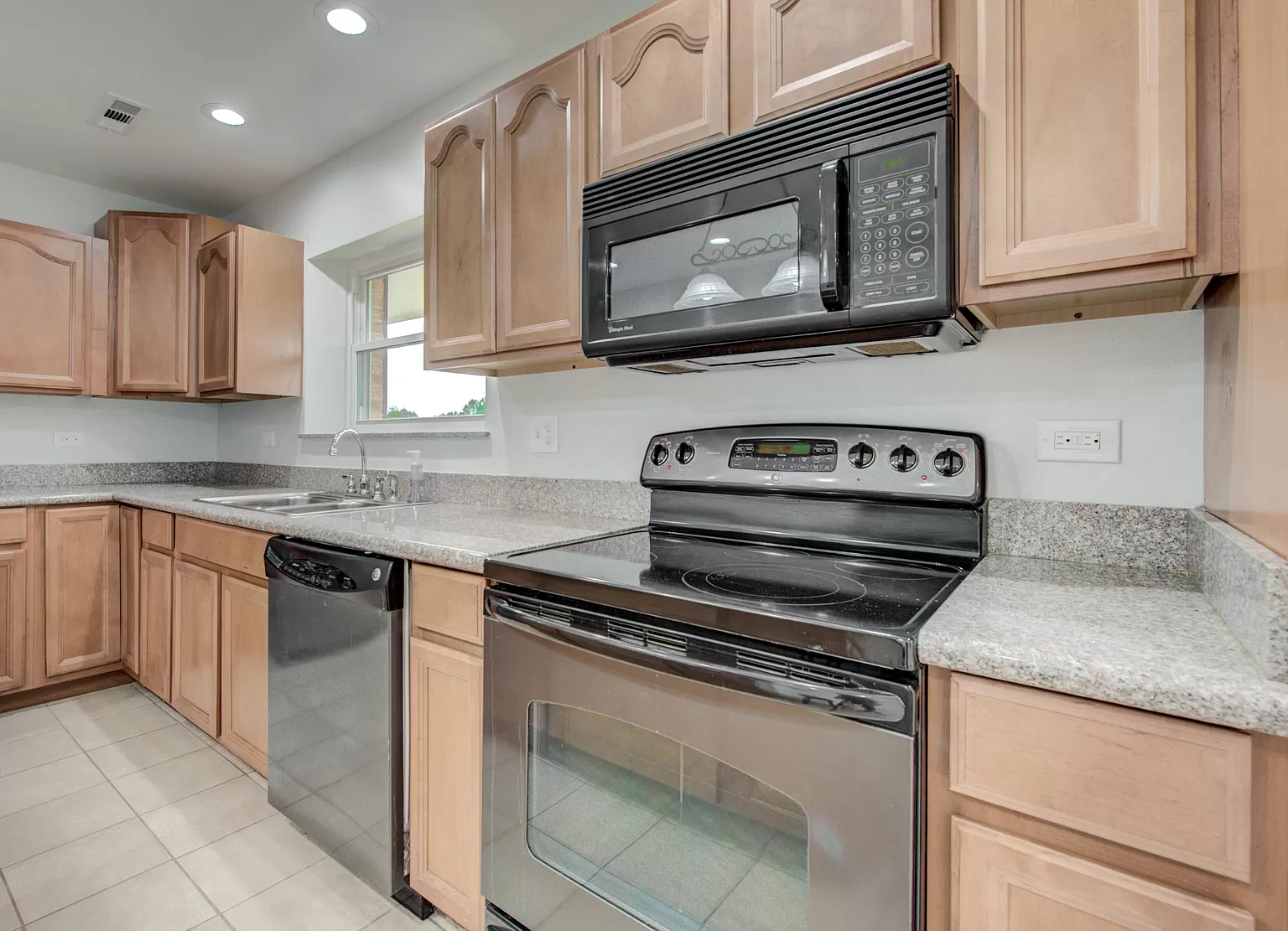 Remote Remodel - 6ff68e425e52d1ce1f5d33ca5293363b-uncropped_scaled_within_1536_1152